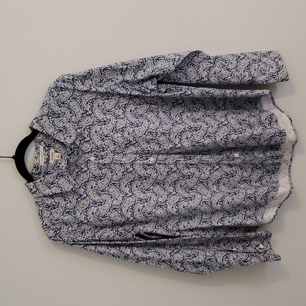 Womens L.L. Bean wrinkle free paisley shirt size Large. EUC